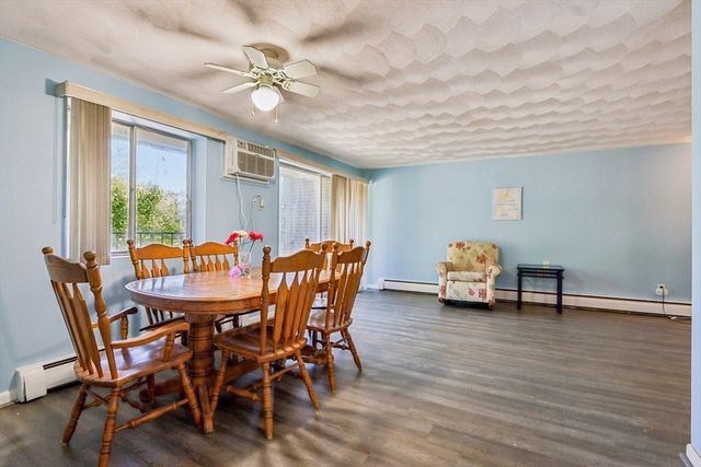 64 Main St 21B, Stoneham, MA 02180