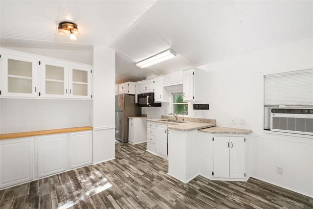 25723 BAREVA ROAD, Weeki Wachee, FL 34614