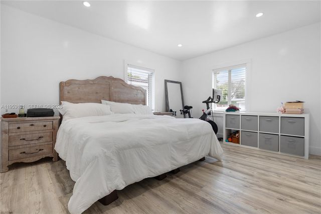 880 Oriole Ave 0, Miami Springs, FL 33166