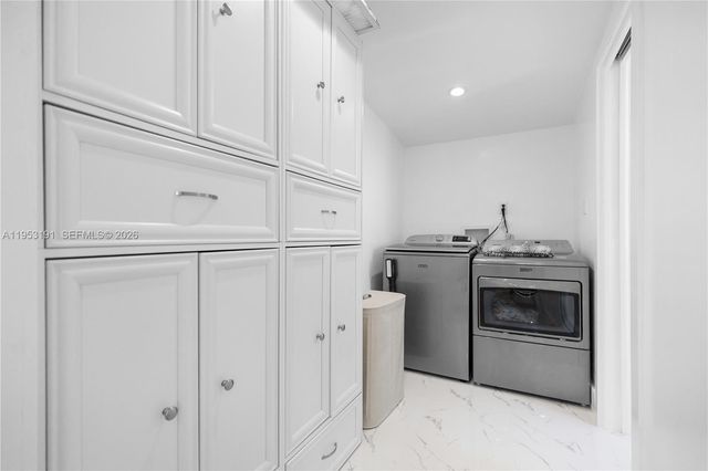 880 Oriole Ave 0, Miami Springs, FL 33166