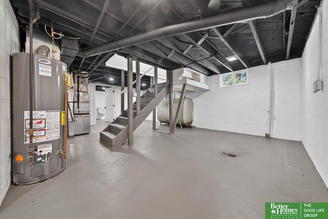 3707 N 56th Street, Omaha, NE 68104