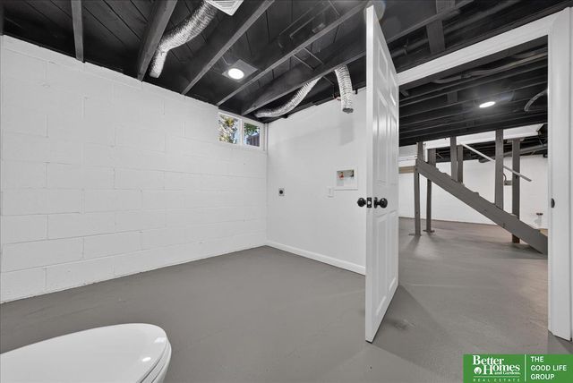 3707 N 56th Street, Omaha, NE 68104