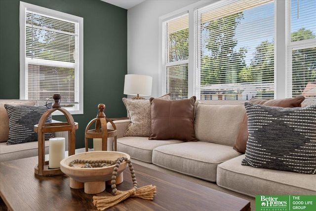 3707 N 56th Street, Omaha, NE 68104