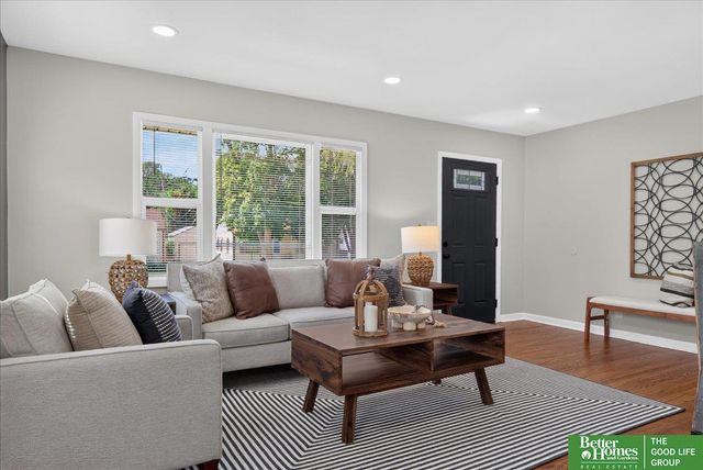 3707 N 56th Street, Omaha, NE 68104