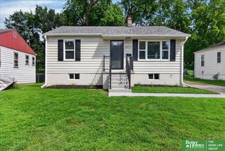 3707 N 56th Street, Omaha, NE 68104