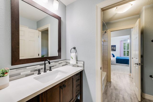 10200 Sunningdale CV, Austin, TX 78717