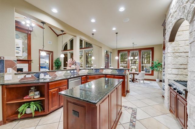 10200 Sunningdale CV, Austin, TX 78717