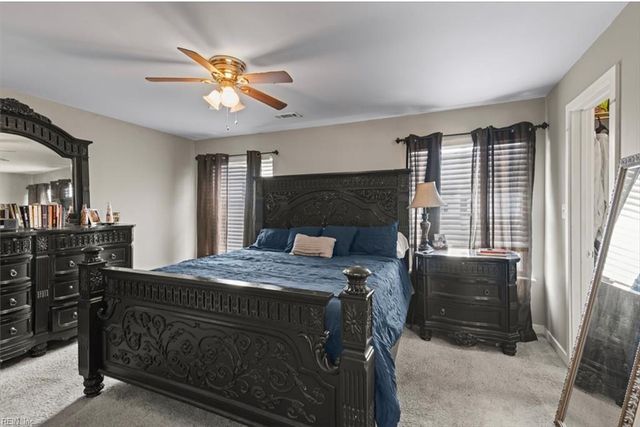 223 Island Cove Ct Apt C, Hampton, VA 23669