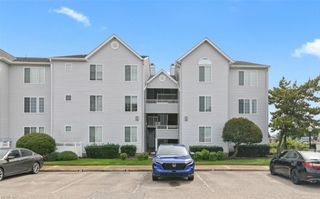 223 Island Cove Ct Apt C, Hampton, VA 23669