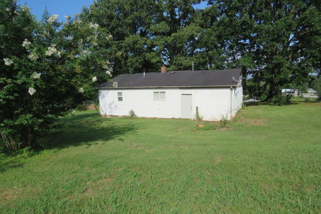 14 Oak St, Sparta, TN 38583