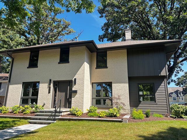3923 Clausen Avenue, Western Springs, IL 60558
