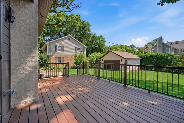 3923 Clausen Avenue, Western Springs, IL 60558
