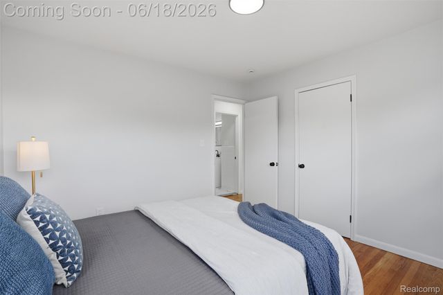 31714 Cherry Hill Road, Garden City, MI 48135
