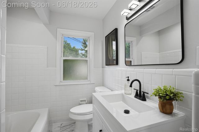 31714 Cherry Hill Road, Garden City, MI 48135