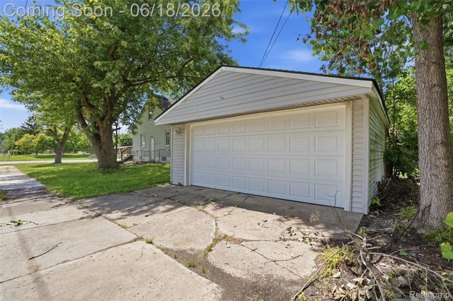 31714 Cherry Hill Road, Garden City, MI 48135
