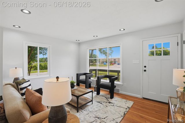 31714 Cherry Hill Road, Garden City, MI 48135