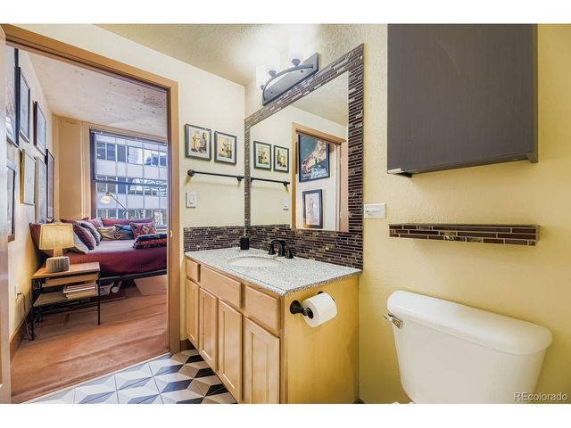 444 17th St 1003, Denver, CO 80202