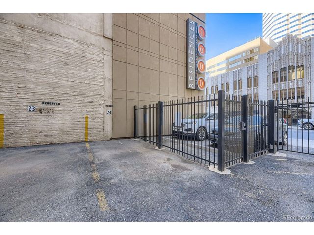 444 17th St 1003, Denver, CO 80202