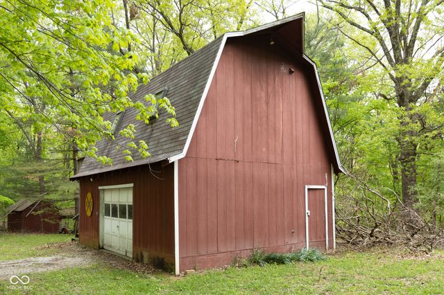 6829 S Shields Ridge Road, Bloomington, IN 47401