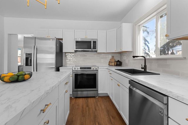 416 ADAMS STREET, Neenah, WI 54956