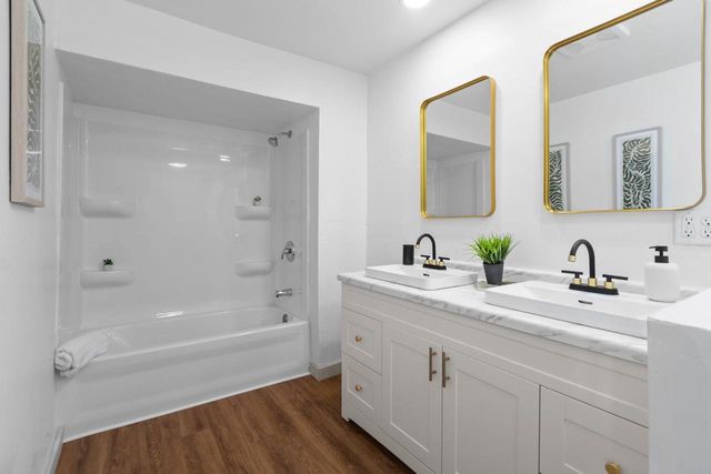 416 ADAMS STREET, Neenah, WI 54956