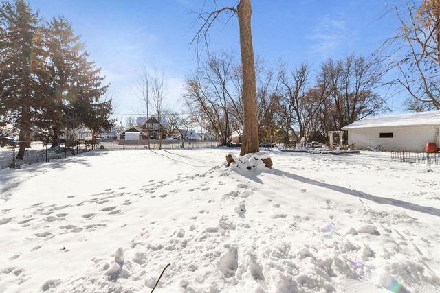 416 ADAMS STREET, Neenah, WI 54956