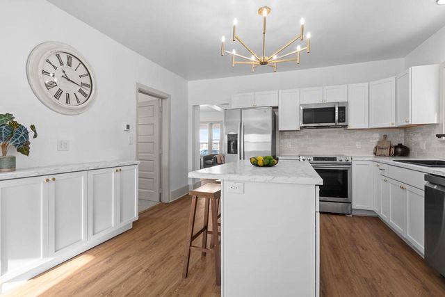 416 ADAMS STREET, Neenah, WI 54956