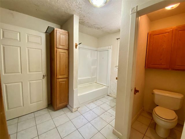 2500 Southline Road, Conroe, TX 77384