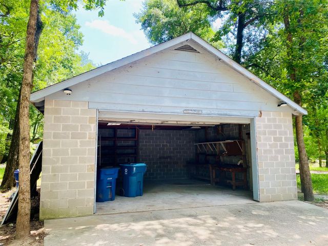 2500 Southline Road, Conroe, TX 77384