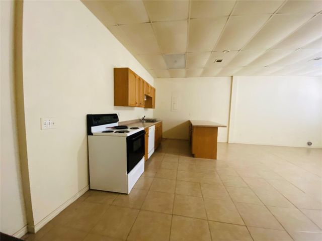 2500 Southline Road, Conroe, TX 77384