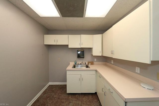 1548 Holland RD, Suffolk, VA 23434