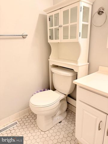 3 BALLYHAUNIS CT, Lutherville Timonium, MD 21093