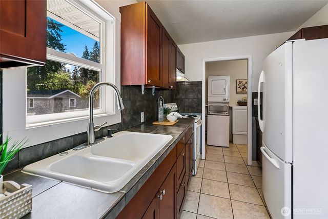 2609 NE 145th Street, Seattle, WA 98155