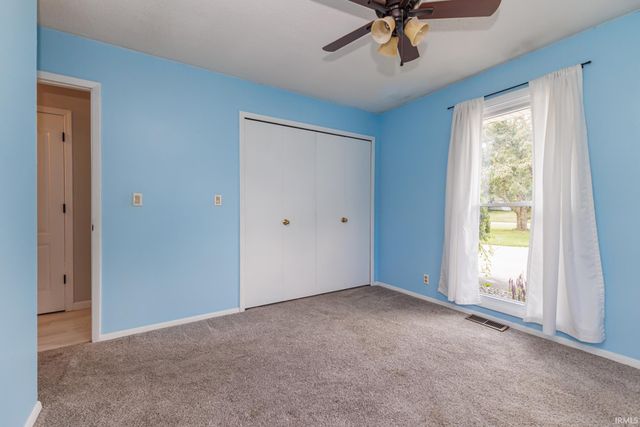 1710 W Sun Valley Parkway, Muncie, IN 47303