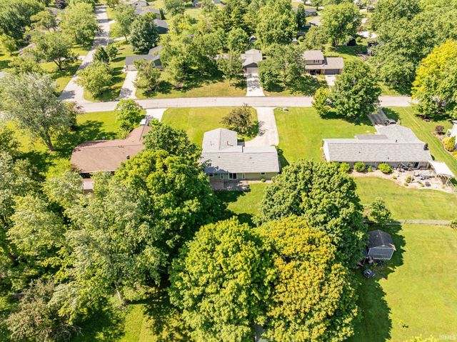 1710 W Sun Valley Parkway, Muncie, IN 47303