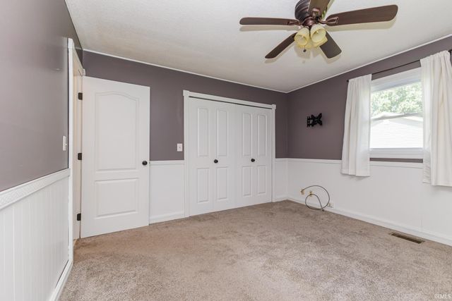 1710 W Sun Valley Parkway, Muncie, IN 47303