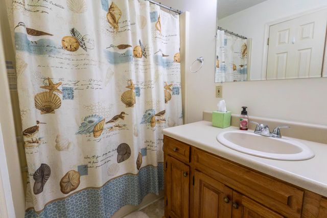 511 Darrell LN, Hurt, VA 24563