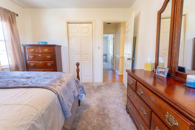 511 Darrell LN, Hurt, VA 24563