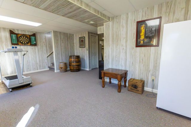 511 Darrell LN, Hurt, VA 24563