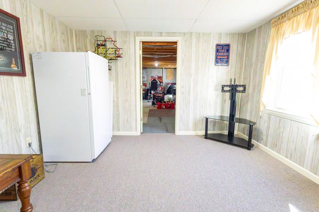 511 Darrell LN, Hurt, VA 24563