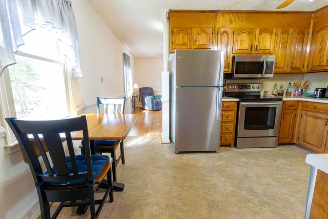 511 Darrell LN, Hurt, VA 24563