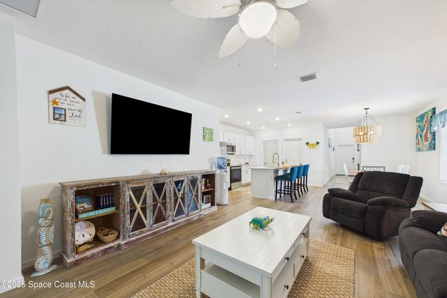 1577 Colebrook Circle SW, Palm Bay, FL 32908