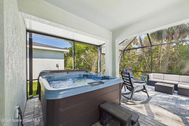 1577 Colebrook Circle SW, Palm Bay, FL 32908