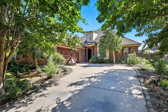 109 Diablo Drive, Burleson, TX 76028