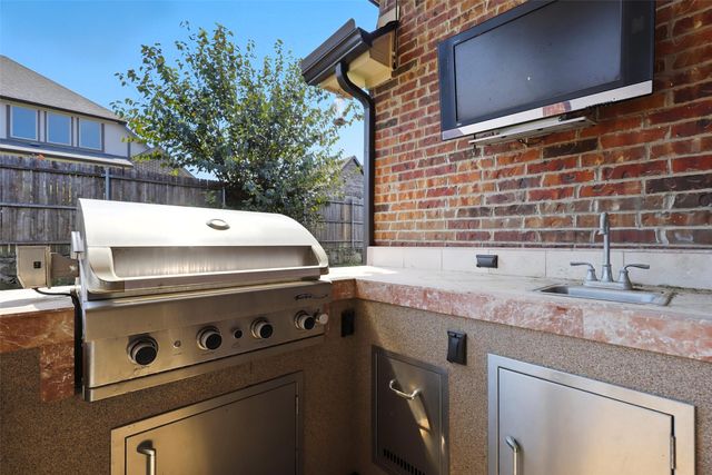 109 Diablo Drive, Burleson, TX 76028