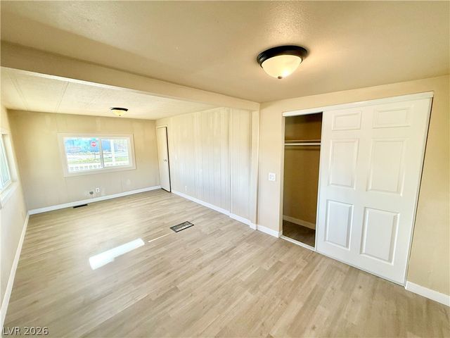 1480 West Irons Street, Pahrump, NV 89048