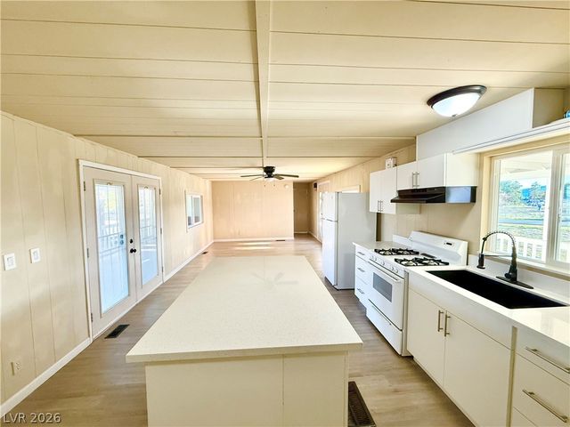 1480 West Irons Street, Pahrump, NV 89048