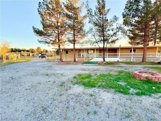 1480 West Irons Street, Pahrump, NV 89048