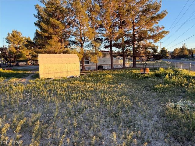 1480 West Irons Street, Pahrump, NV 89048