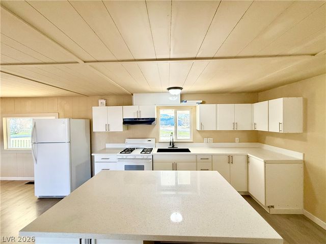 1480 West Irons Street, Pahrump, NV 89048